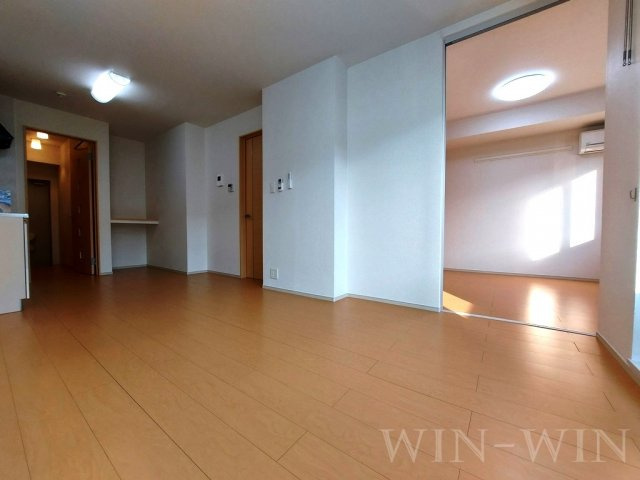 ベル・ソレイユKの居間・リビング