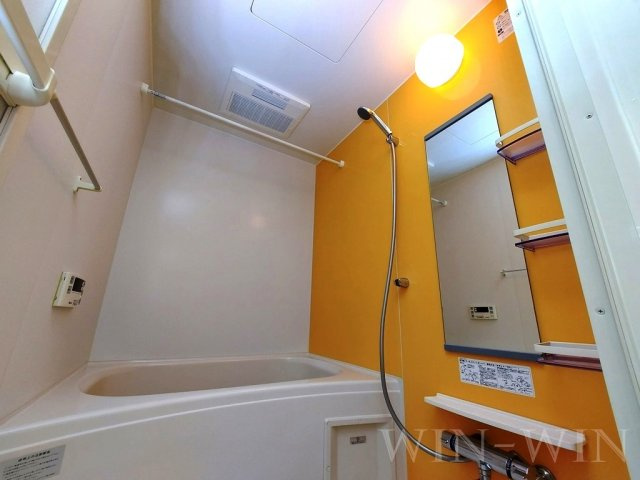 ベル・ソレイユKの浴室