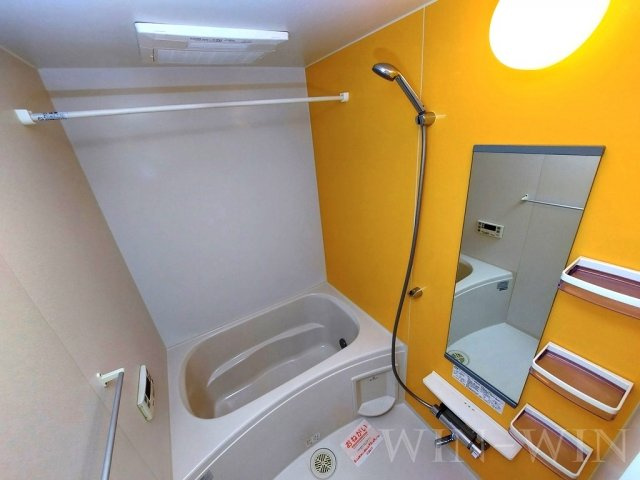 ベル・ソレイユKの浴室