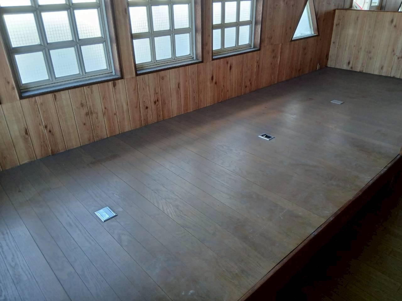 滑川町小野店舗の内装