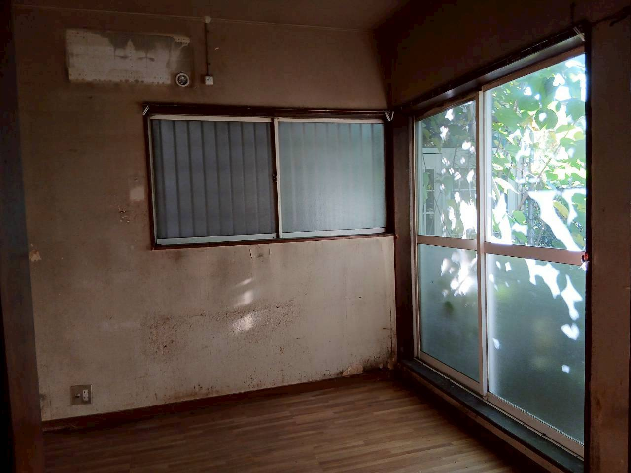 滑川町小野店舗の内装