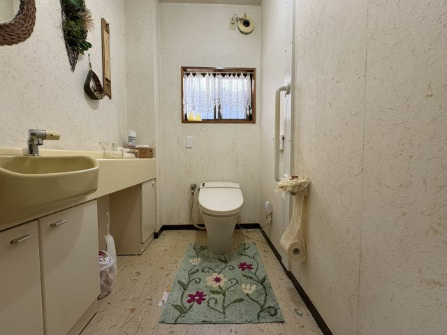 半田市長根町1丁目のトイレ|1F：トイレ