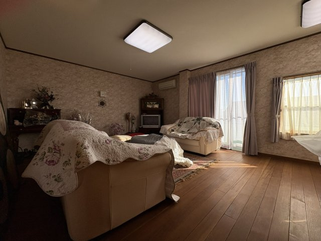 半田市長根町1丁目の洋室|2F：11帖