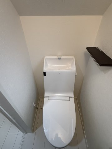 小茂根４丁目中古戸建のトイレ|1階