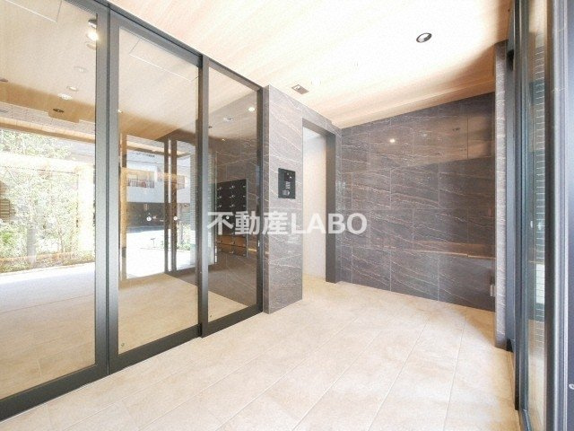 アービングNeo平野駅前のロビー