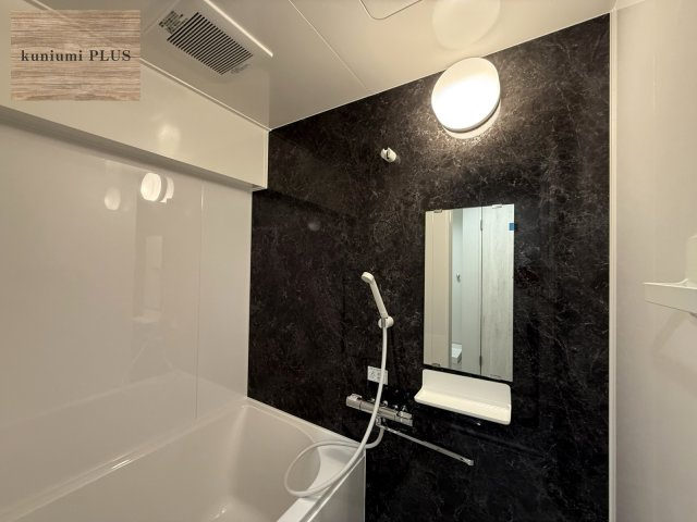 メロディハイム東船場の浴室