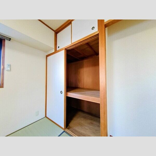 エルグランデ栄の収納