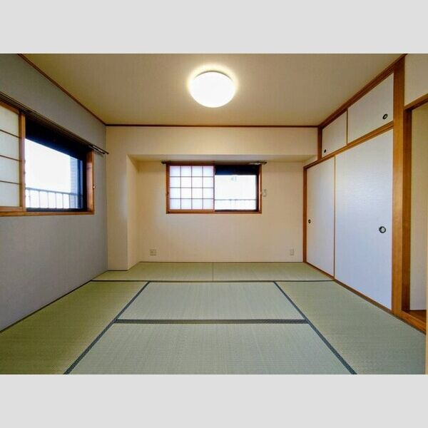 エルグランデ栄の和室