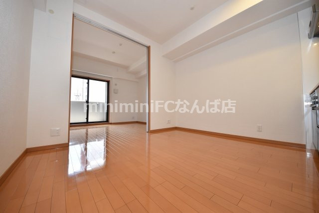 リーガル北堀江の居間・リビング