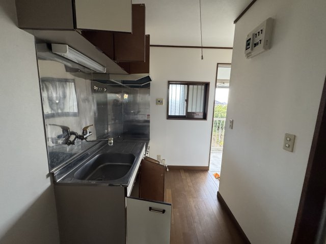 -三丁目不動産-深谷市上柴町東　寮のキッチン|きれいなキッチンです