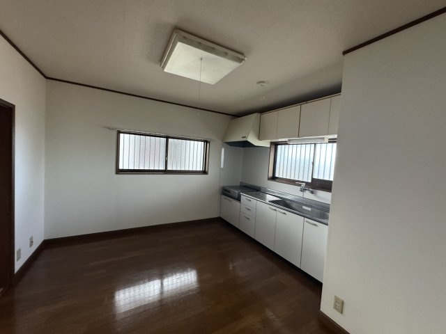 -三丁目不動産-深谷市上柴町東　寮のキッチン|きれいなキッチンです
