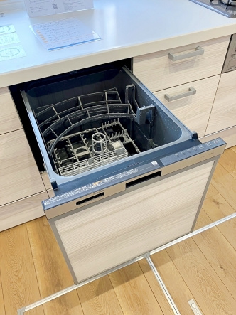 草加市谷塚町戸建のキッチン|キッチンでお料理をお楽しみください