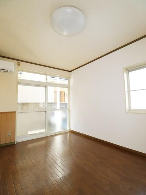 ハイツ中嶋の寝室