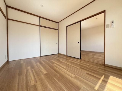 【居間・リビング】 | ロイヤルハイツ谷原