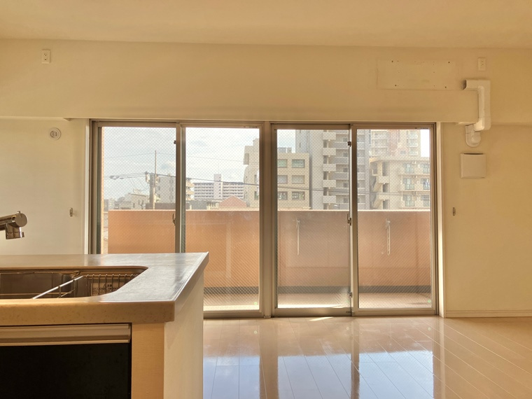 千葉中央レジデンスの内装|明るい室内です