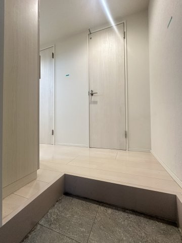 ハーモニーテラス清水丘の玄関