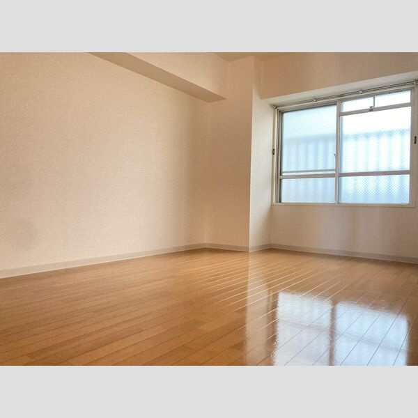 イエローハウス栄の居間・リビング