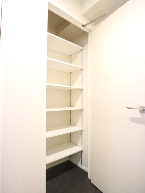 プラウドフラット浅草橋の玄関|※参考写真