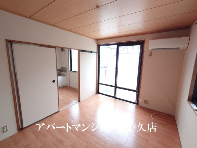 MHハイツみどり野の洋室