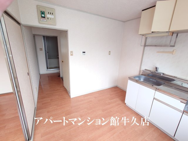 MHハイツみどり野の居間・リビング