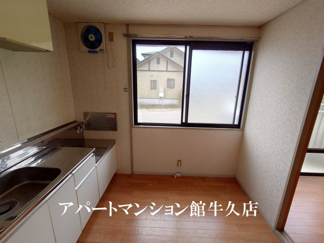 MHハイツみどり野のキッチン