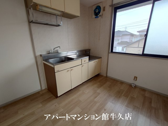 MHハイツみどり野のキッチン