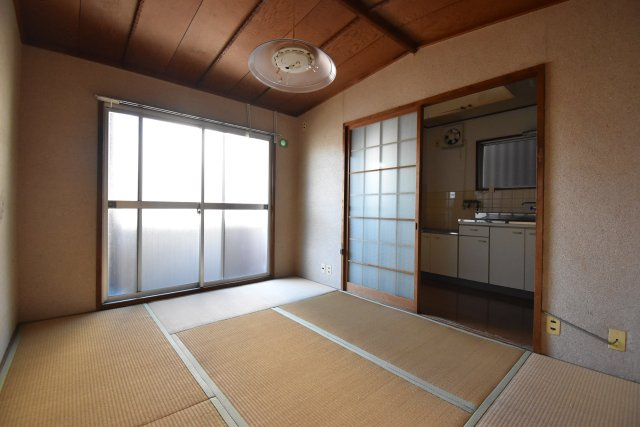 三和ビルの居間・リビング