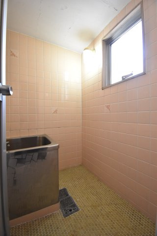 三和ビルの浴室