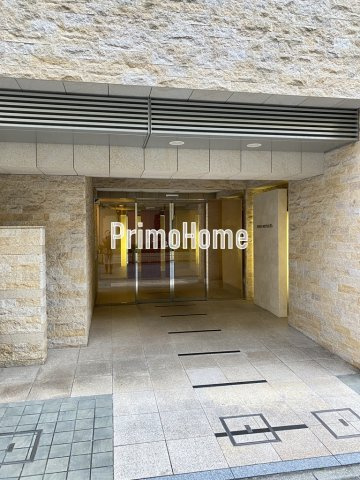 神田REEPLEXR'Sのエントランス