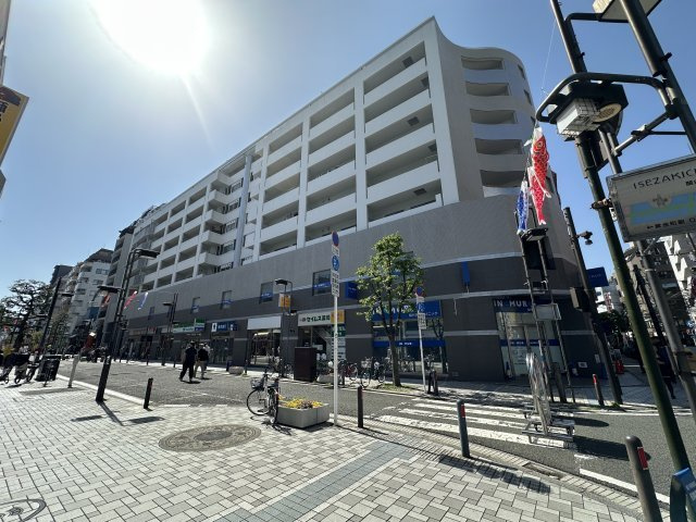 伊勢佐木クイントパラディオ