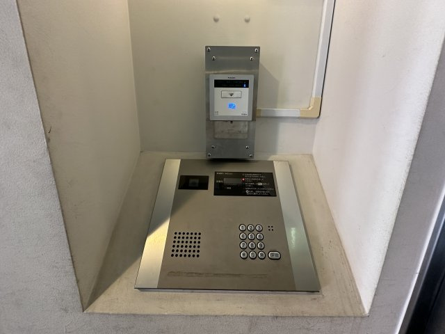 伊勢佐木クイントパラディオの防犯設備|安心のオートロック機能！防犯面もしっかりしています。