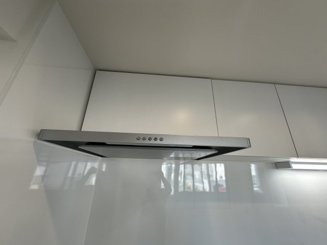 伊勢佐木クイントパラディオのその他|うす型フラットな換気扇はキッチンをおしゃれに見せますね。