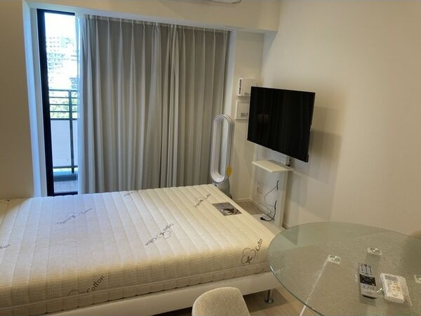 ザ・パークハビオ江坂公園の居間・リビング