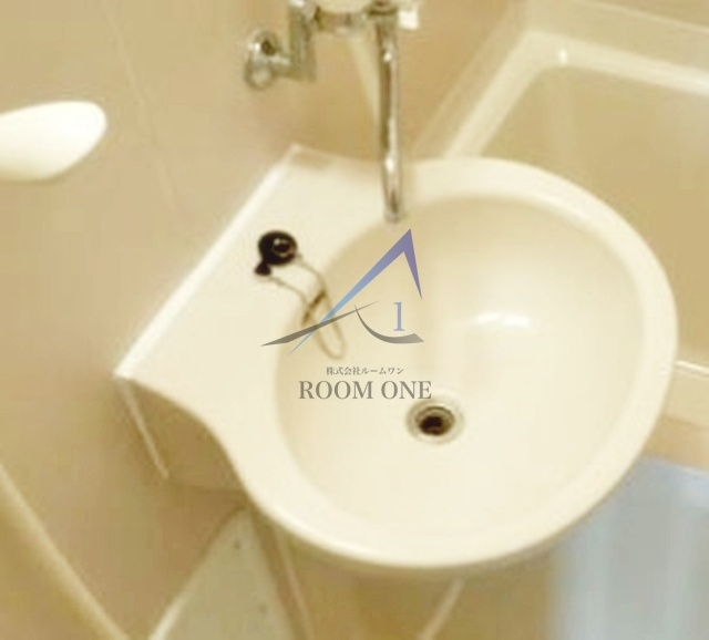 シャルム北新宿の洗面所|洗面台です。