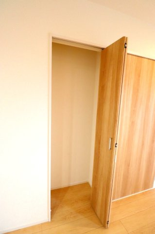 新築戸建・新築建売　郡山市静西一丁目　大成小・第七中の収納|リビング収納はお掃除道具や日用品などの保管に便利です！