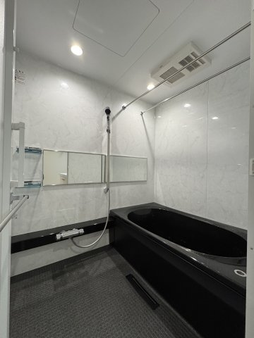 フレジアの浴室|一日の疲れを癒すのはやっぱりゆとりのお風呂ですね♪