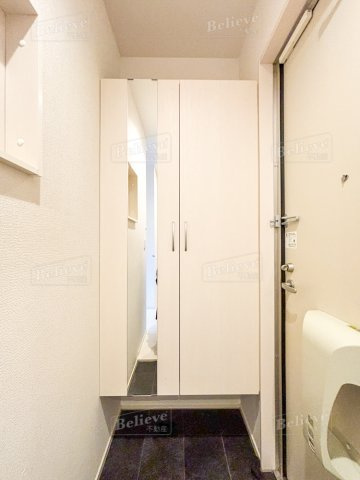 レクサリーの内装