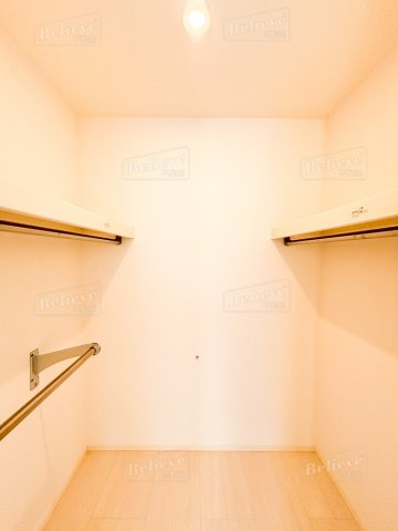 レクサリーの収納|ウォークインクローゼットなので収納豊富です★