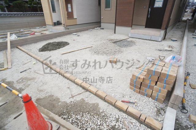 フジパレス戸建賃貸中筋八丁目の駐車場