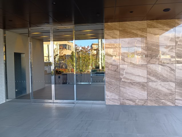 アルファステイツ長泉　駿東郡長泉町上土狩のエントランス|オートロックなので防犯対策がしっかりしています。