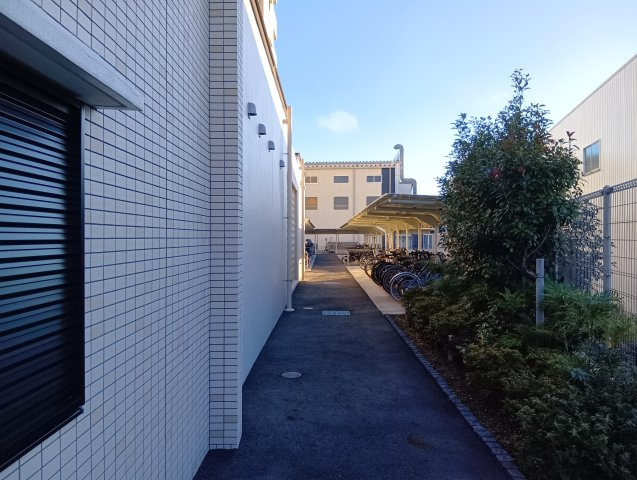 アルファステイツ長泉　駿東郡長泉町上土狩の駐輪場|バイクと自転車の駐輪場が分かれているので、子供にも安心です。