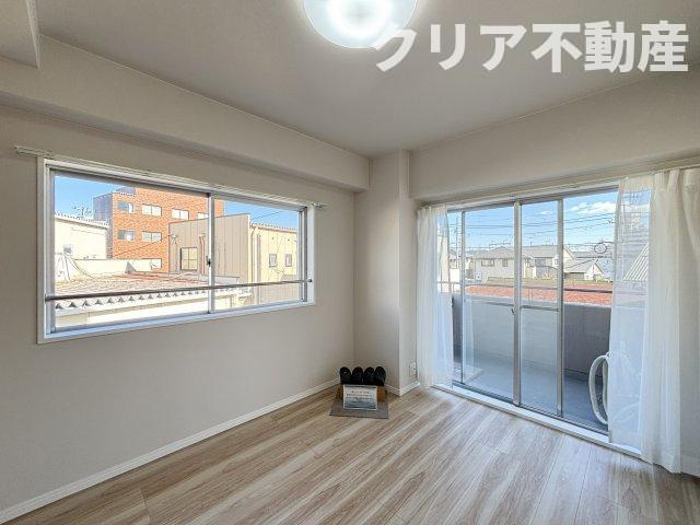 【洋室】 | ベルメゾン末広　2階