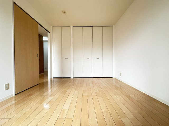 ポラリス Gの洋室