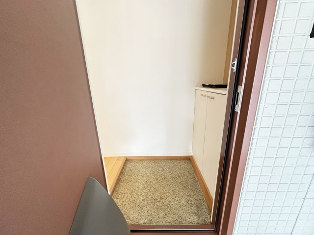 ポラリス Gの玄関