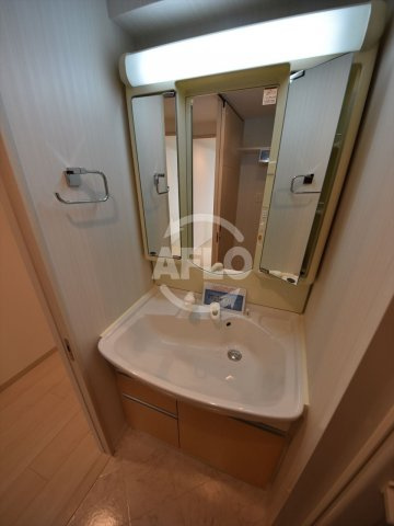 アーバネックス大手前の独立洗面台|アーバネックス大手前　洗面化粧台