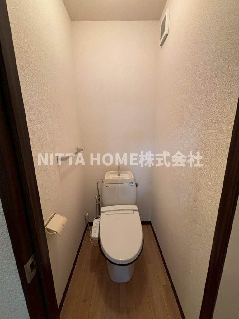 セントラルヴィラⅠ，Ⅱのトイレ|もちろん、ウォシュレット付き◆