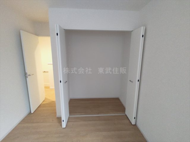 【収納】 | 川越市むさし野2期　全2棟　2号棟 | 洋室6.5帖中央収納