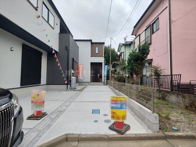 【前面道路含む現地写真】の画像