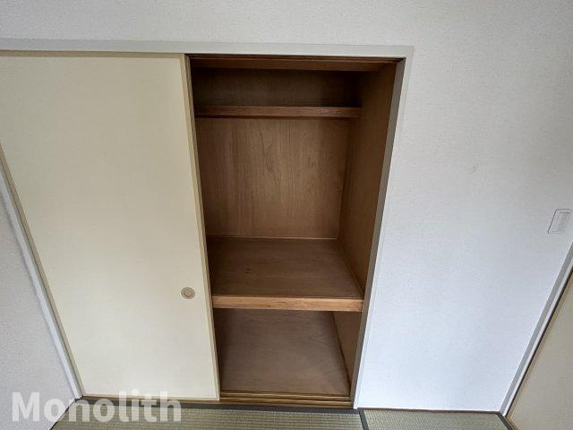 堺市南区城山台２丁の賃貸マンションの収納