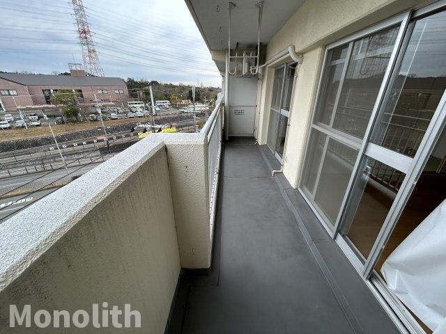 堺市南区城山台２丁の賃貸マンションのバルコニー